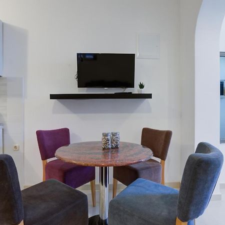 סנג' Apartments Kristijan מראה חיצוני תמונה