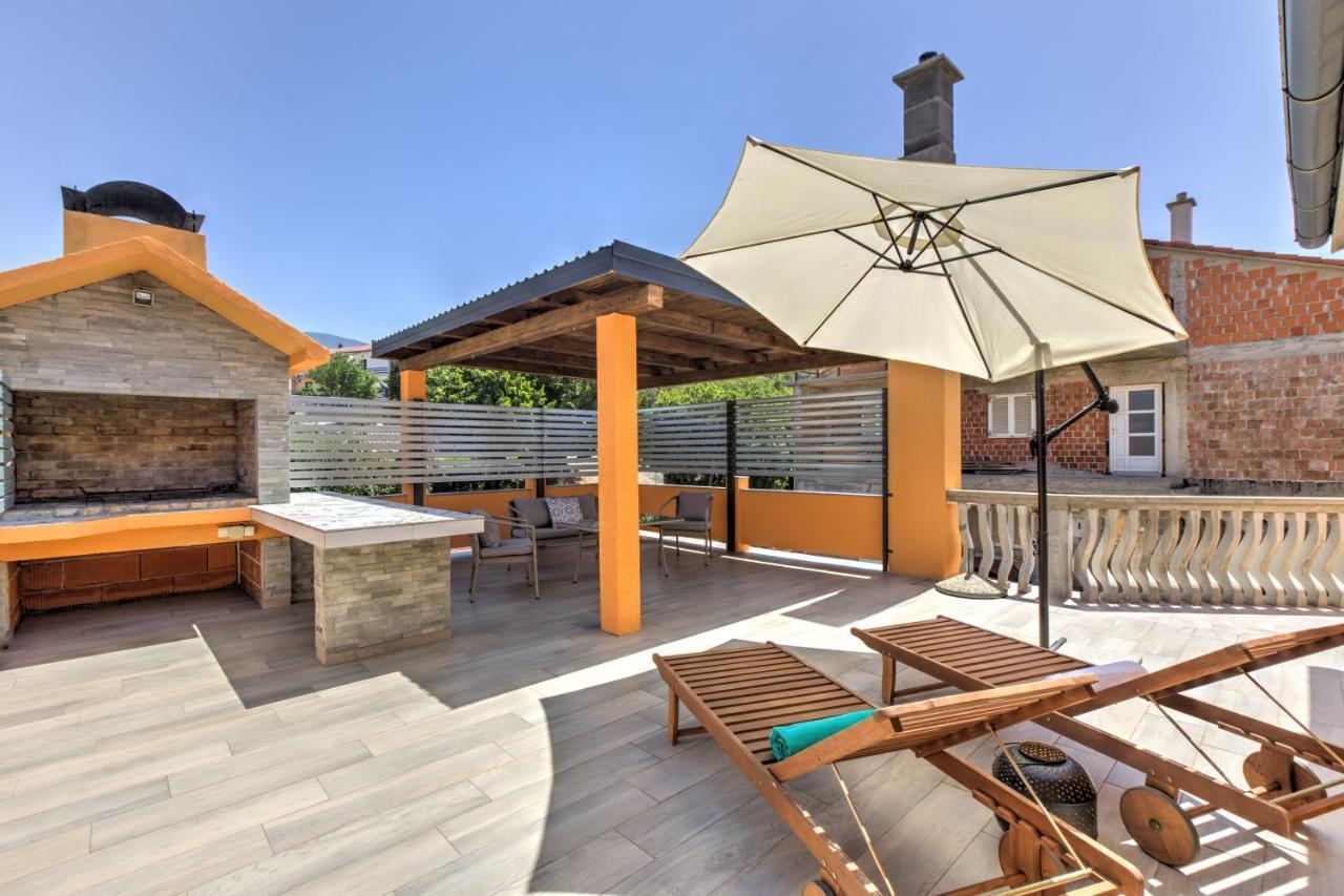 סנג' Apartments Kristijan מראה חיצוני תמונה